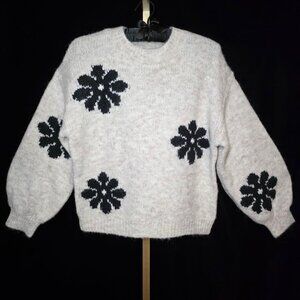 NWT See and Be Seen Mod Flower Balloon Sleeve Sweater M